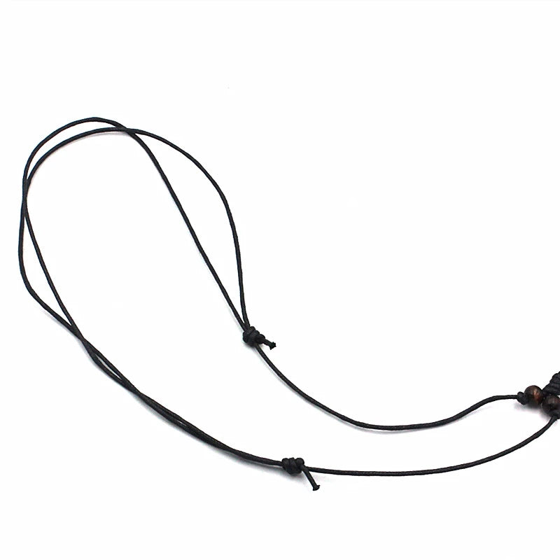 Κολιέ με μενταγιόν δόντι καρχαρία