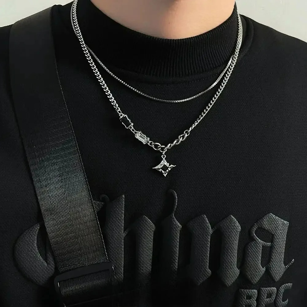 Κολιέ με μενταγιόν αστέρι με λίθο ζιργκόν