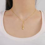 Κολιέ με μενταγιόν ασύμμετρο σταγόνα νερού χρυσό