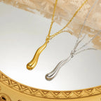Κολιέ με μενταγιόν ασύμμετρο σταγόνα νερού χρυσό