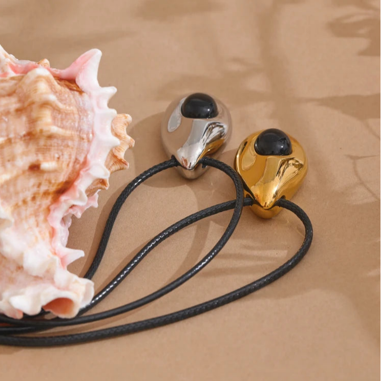 Κολιέ με μενταγιόν σταγόνα νερού σε μποέμ στυλ ασημί