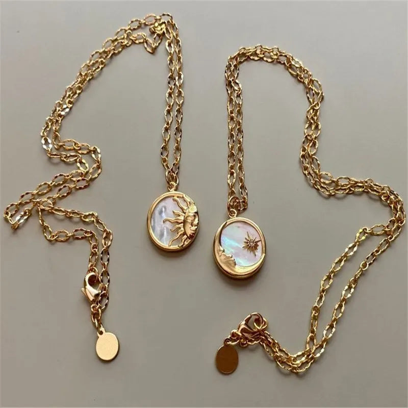 Κολιέ με κρεμαστό φεγγάρι ή ήλιο στρογγυλό