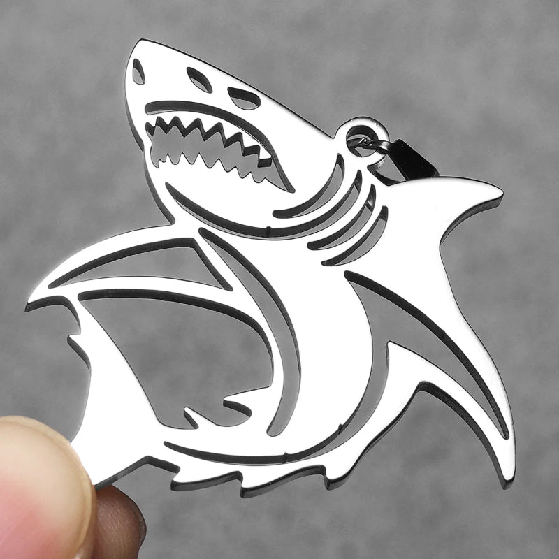 Κολιέ με μενταγιόν καρχαρία για άντρες