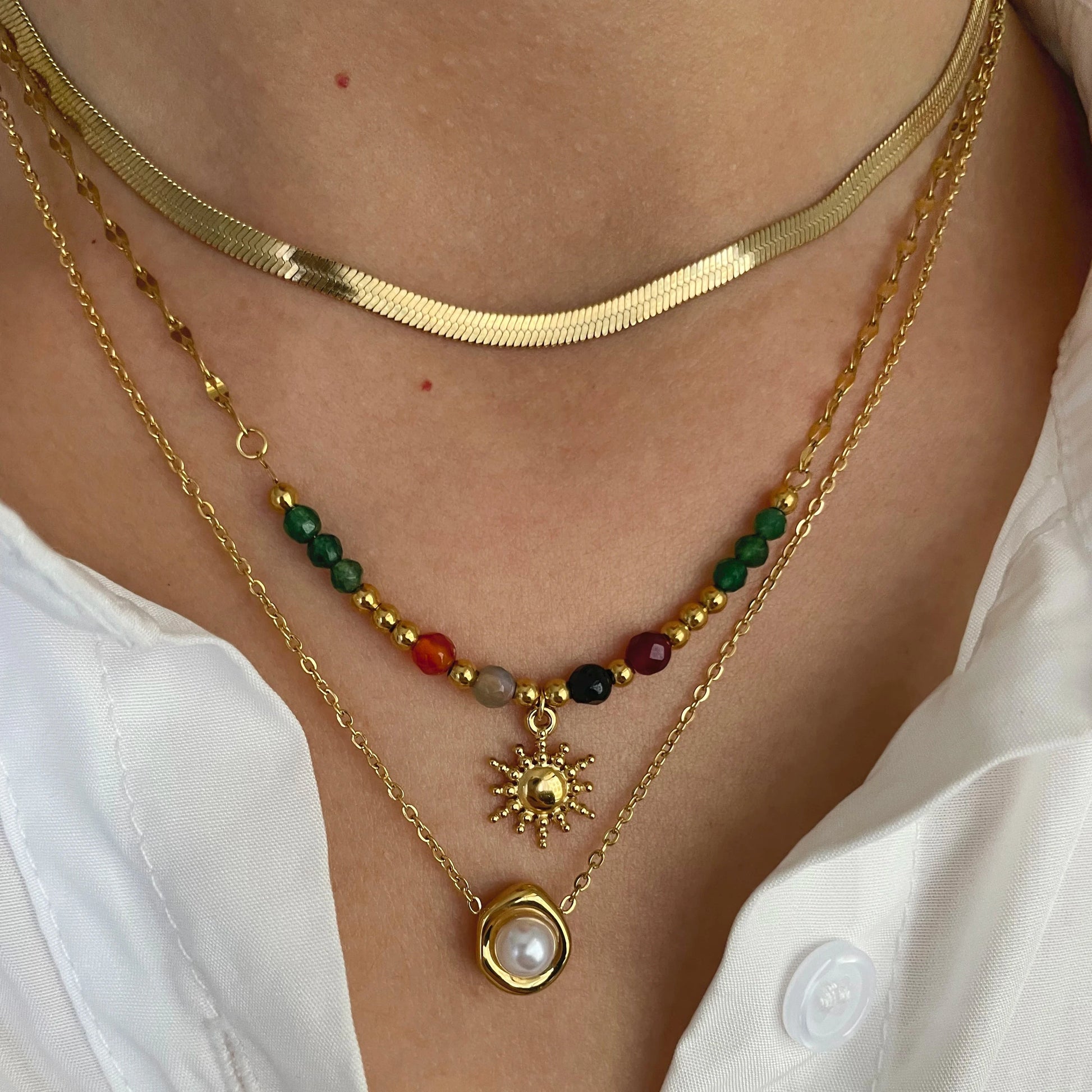 Colliers Pendentif Soleil et Perles a