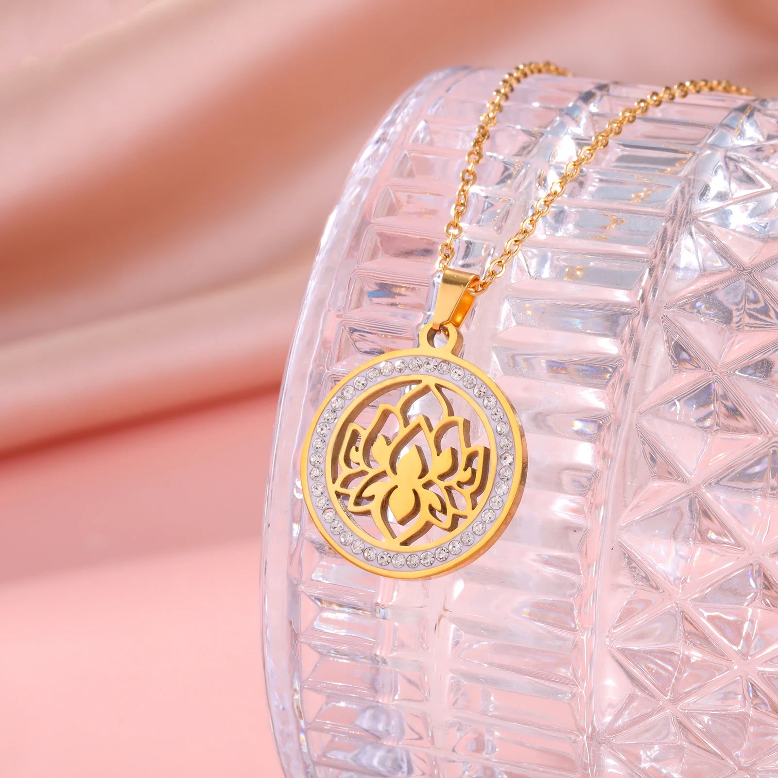 Κολιέ με μενταγιόν Ζεν Γυναικείο Λουλούδι Λωτού χρυσό