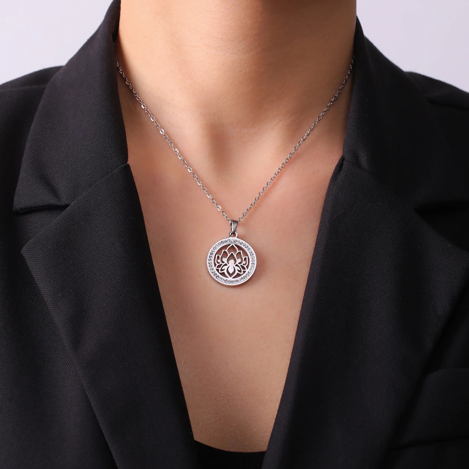 Κολιέ με μενταγιόν Ζεν Γυναικείο Λουλούδι Λωτού ασήμι