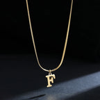 Γυναικείο choker κολιέ με μενταγιόν αρχικού f