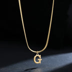 Γυναικείο choker κολιέ με μενταγιόν αρχικού g