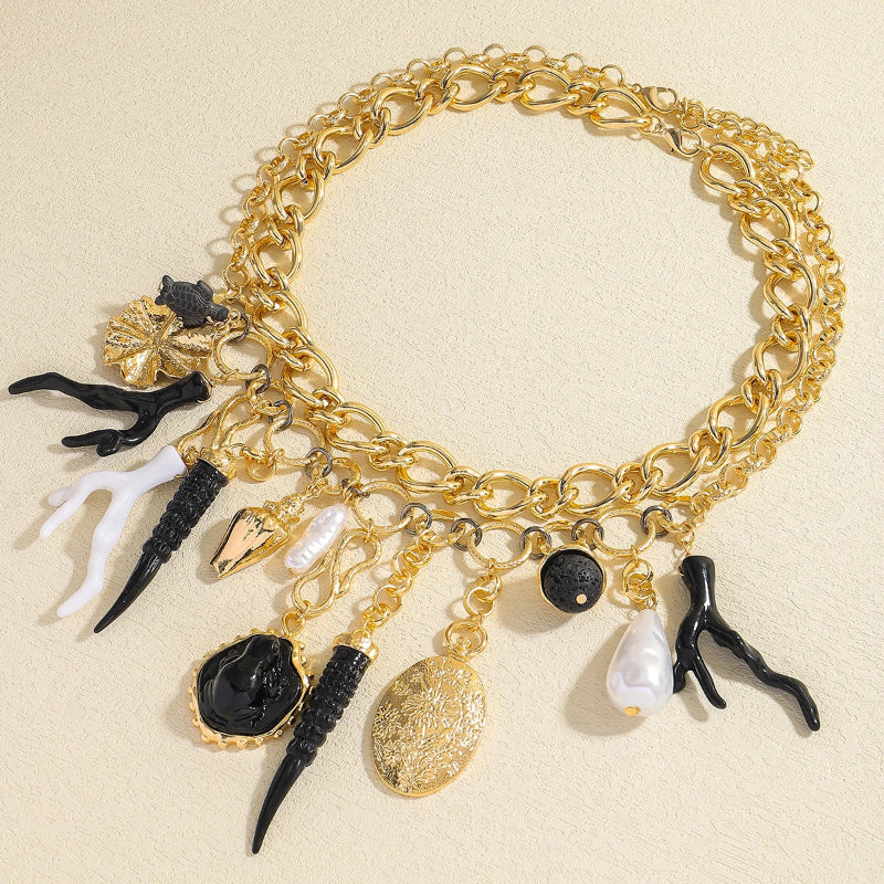 Κολιέ Κοντό με Κρεμαστά Κοράλλι και Κοχύλια