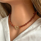 Κολιέ Choker με μενταγιόν από φυσικές πέτρες κοράλλι 