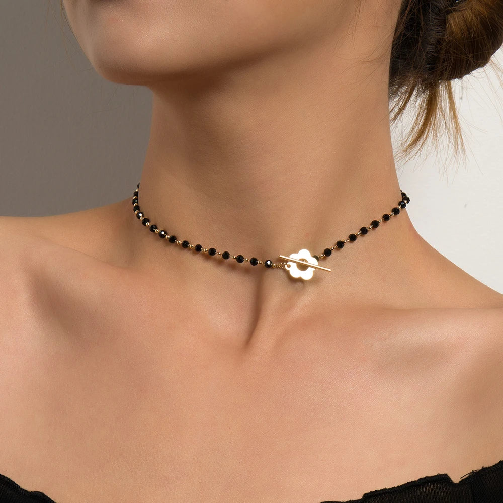 Κολιέ Choker με μενταγιόν μαύρο και χρυσό λουλούδι