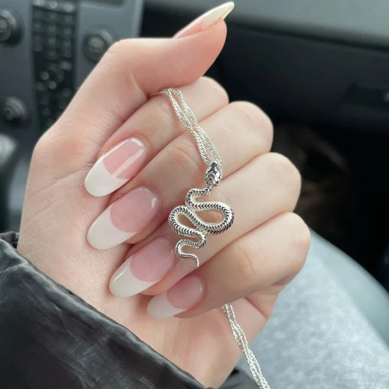 Κολιέ Φίδι με μενταγιόν ασήμι