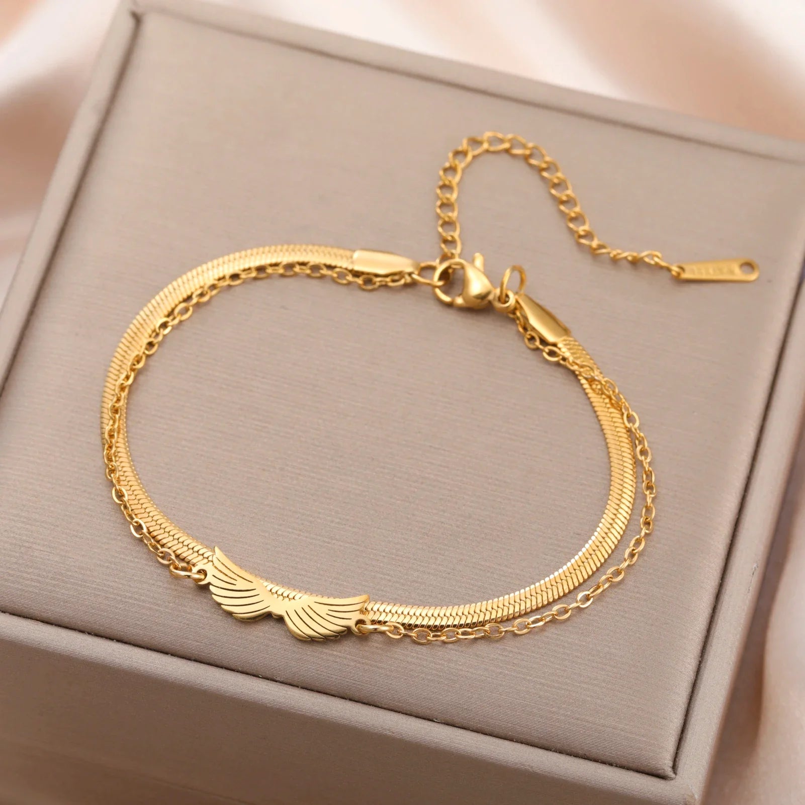 Βραχιόλι με διπλά φτερά αγγέλου χρυσό