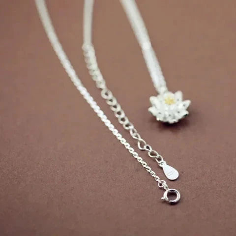 Κρεμαστό Λουλούδι Λωτού & Κολιέ