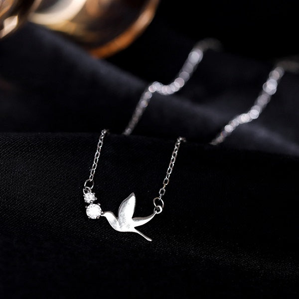 Κολιέ με μενταγιόν περιστέρι