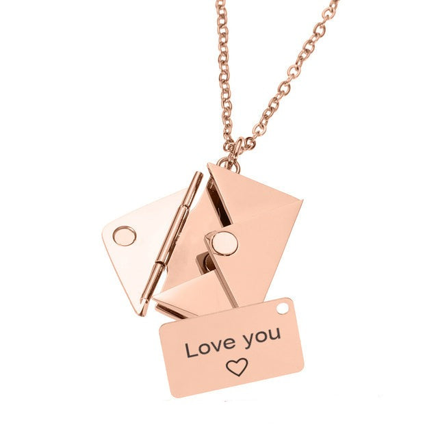 Κολιέ με μενταγιόν φάκελο