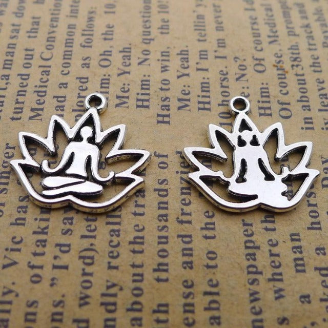 Ασημένιο μενταγιόν Βούδας